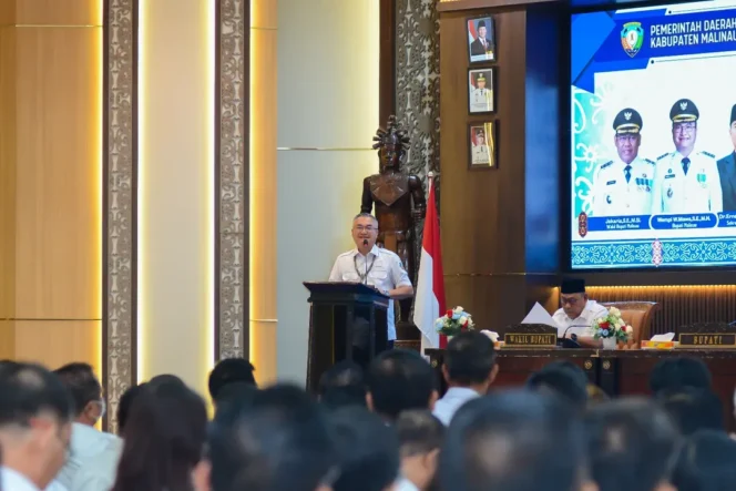
 Percepatan Pembangunan Melalui Visi dan Misi Malinau, Bupati Wempi Tekankan Kerja Cepat dan Transparansi Penggunaan Anggaran di Tahun 2026