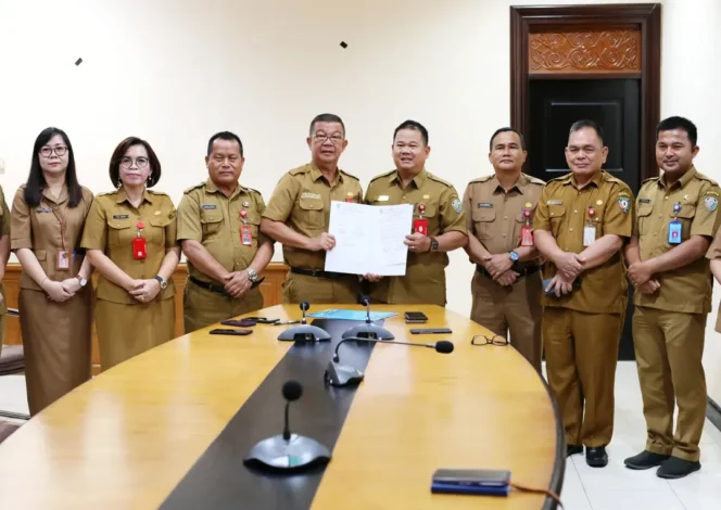 
 Serah Terima Asisten III Malinau, Sekda Tekankan Kerja Terstruktur dan Kolaboratif