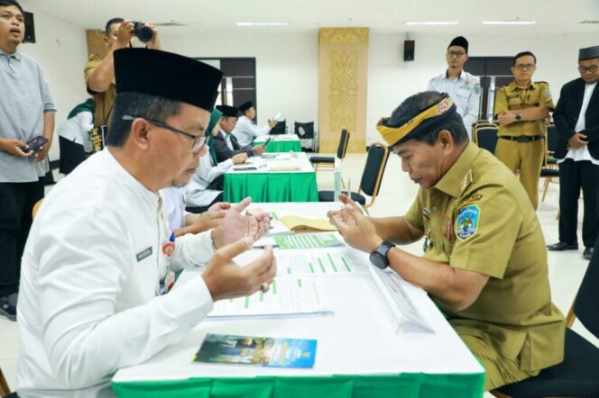 
 Gubernur Dorong Optimalisasi Zakat ASN untuk Pemerataan Ekonomi