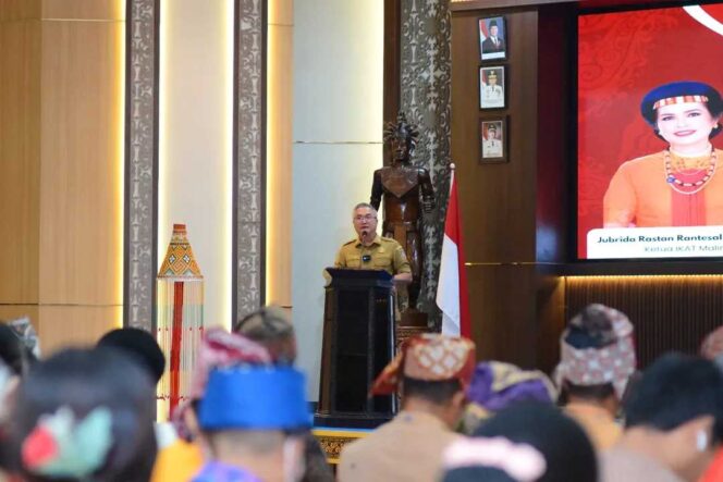 
 Pengukuhan Ikatan Keluarga Toraja Priode 2026-2031 Kabupaten Malinau, Bupati Wempi Apresiasi Kebersamaan Ikat Malinau