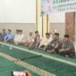 Usai Tarawih, Gubernur Zainal Ngobrol Santai dan Serap Aspirasi Warga Sebidai