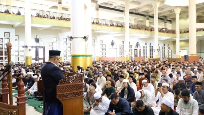 
 Wali Kota Tarakan Jadi Khatib Salat Idul Fitri 1447 H, Ajak Warga Perkuat Persatuan dan Kepedulian