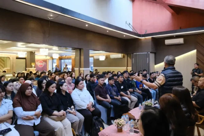 
 Bupati Malinau Ingatkan Mahasiswa: Fokus Studi dan Jaga Amanah Beasiswa Daerah