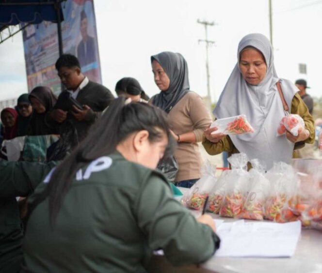 
 Pemkab Malinau Gelar GPM di Taman Jajog, Sediakan Beras hingga Cabai di Bawah Harga Pasar