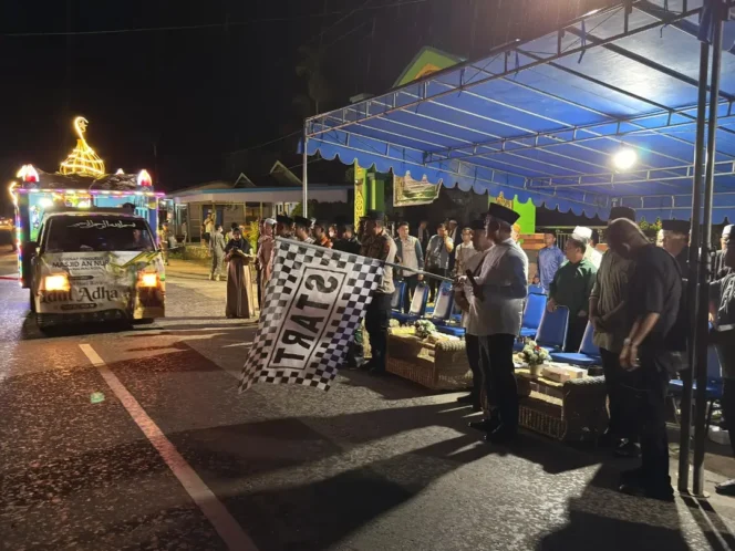 
 Bupati Malinau Resmi Lepas Pawai Takbir Keliling Sambut Idul Adha 1447 H