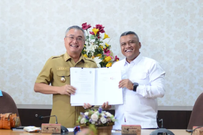
 Bupati Malinau dan Kejari Teken Nota Kesepakatan Tegakkan Hukum Berkeadilan