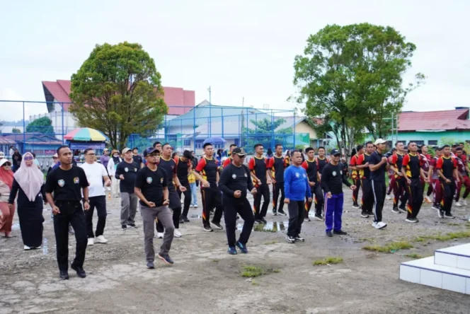 
 Pemkab Malinau Apresiasi FPK dalam Mempererat Persaudaraan Melalui Kegiatan Jalan Santai dan Senam Bersama