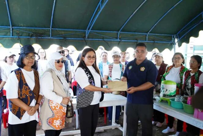 
 Gerakan Peduli Kasih Gabungan Organisasi Wanita Malinau, Ulurkan Bantuan Bagi Warga Terdampak Pasca Kebakaran di Desa Wisata Pulau Sapi