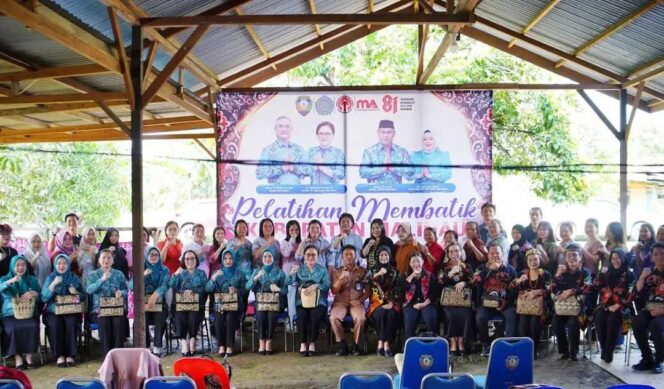 
 Berkarya dan Melestarikan, Dekranasda Malinau Hidupkan Kembali Semangat Membatik Motif Khas Etnis
