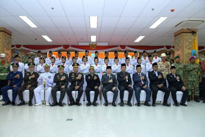 
 Gubernur Kukuhkan 26 Paskibraka, Tekankan Integritas dan Tanggung Jawab