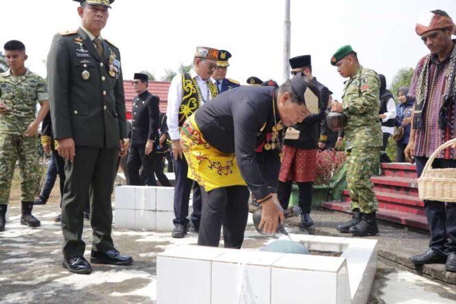 
 Ziarah TMP Telabang Bangsa, Gubernur Ajak Generasi Muda Jaga Semangat Pahlawan