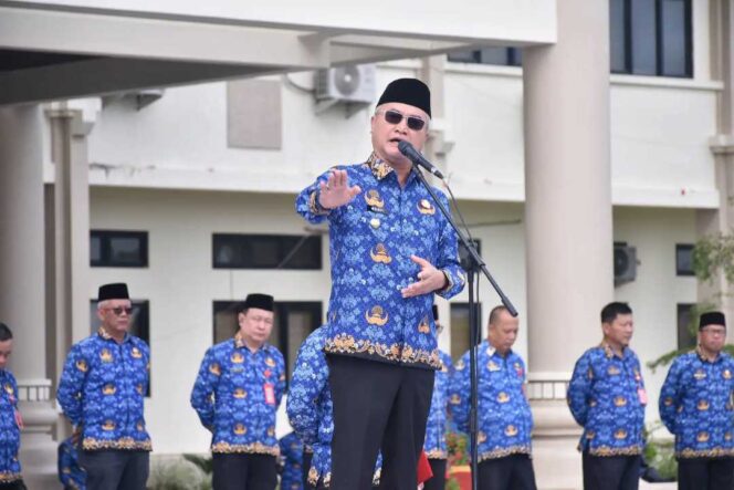 
 Bupati Wempi Pimpin Apel Korpri, Tekankan Disiplin dan Optimalisasi Pelayanan ASN