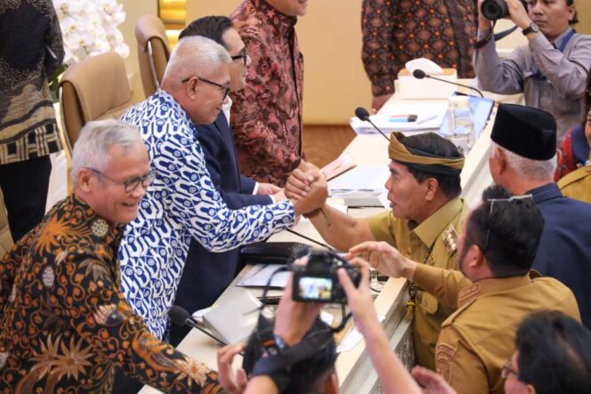 
 Gubernur Dorong Proses Pelepasan Lahan Dipermudah, Komisi II DPR RI Minta Kementerian ATR/BPN Pangkas Alur Birokrasi