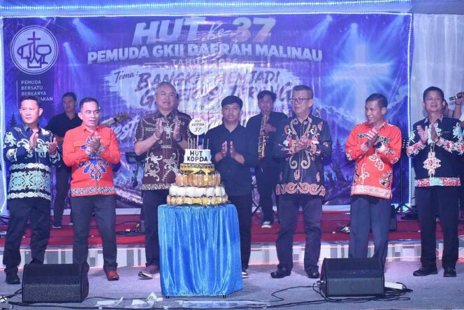 
 Hadiri HUT Kopda Ke-37, Bupati Wempi Ajak Pemuda Bangkit Jauhi Pergaulan Tidak Sehat