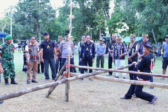 
 “Sumingkawot”, Dari Permainan Tradisional Menjadi Festifal Untuk Menghidupkan Kembali Tradisi Dayak Tahol
