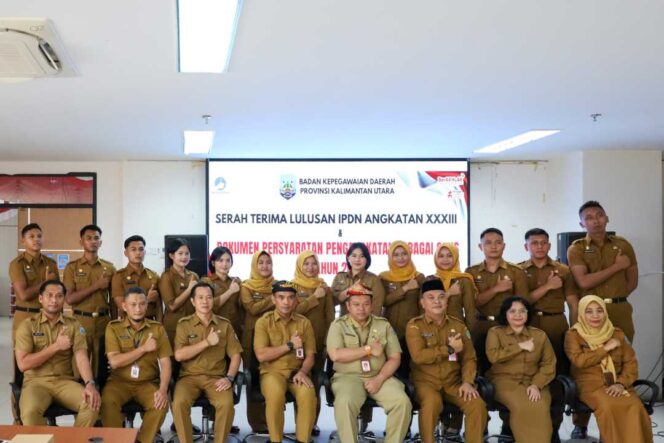 
 Sekprov Pesan Lulusan IPDN Jaga Integritas dan Kedisiplinan