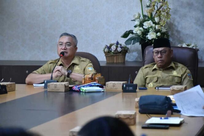 
 Bupati Malinau Pimpin Rakor Pendidikan SD Melalui ZOOM Meeting, Tekankan Peningkatan Mutu dan Karakter Siswa
