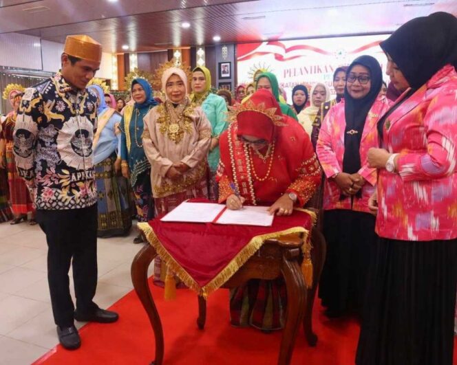 
 Pengurus Ikatan Wanita Sulawesi Selatan (IWSS) Kabupaten Nunukan Periode Tahun 2026 – 2031 Dilantik